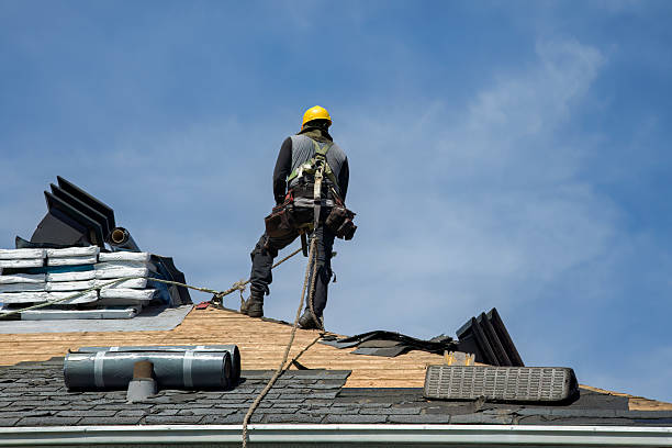 Professional Gutter Installation technician working in Kilgore, TX